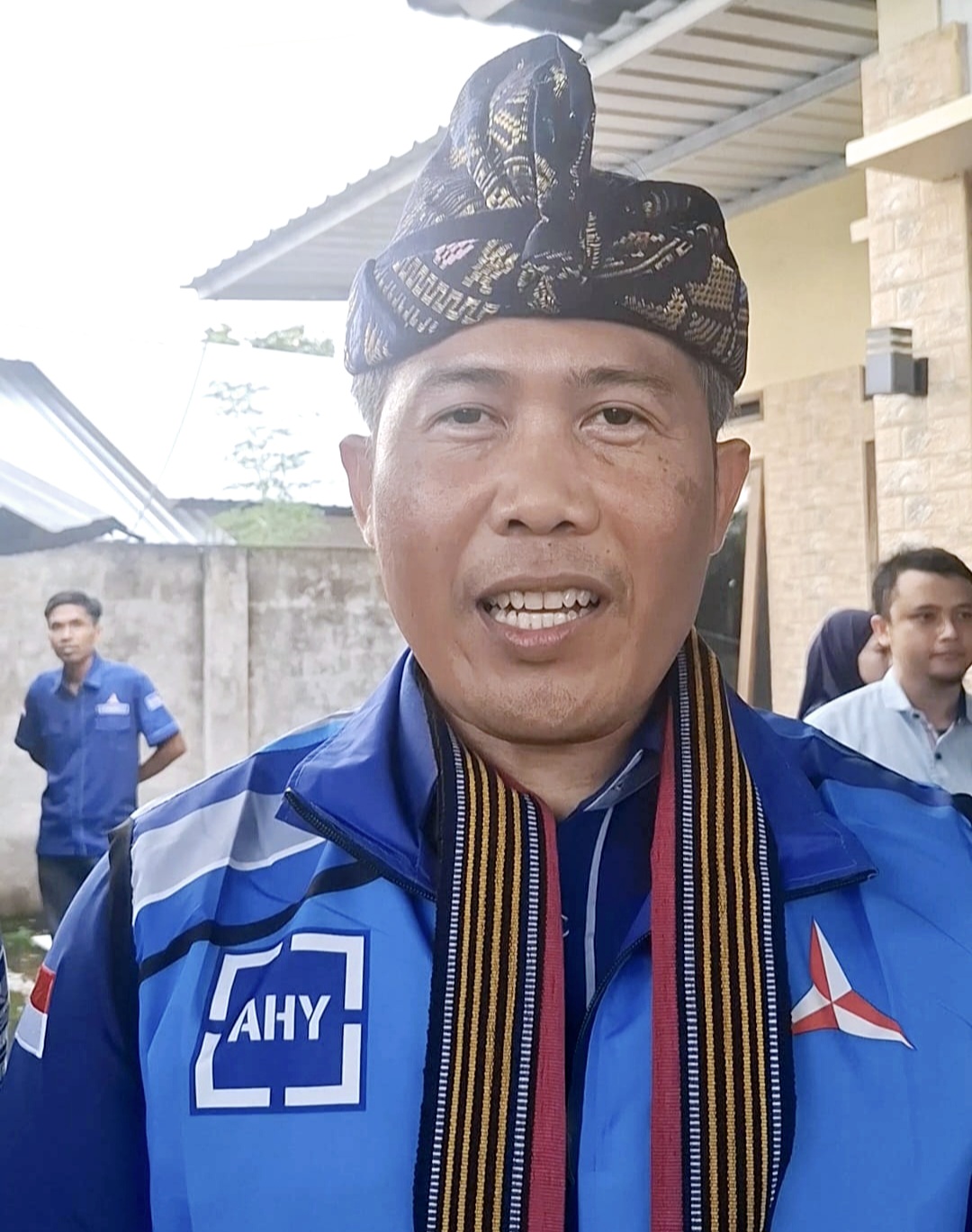 Tugas (Plt) Ketua DPD Demokrat NTB Letkol Inf (Purn) Si Made Rai Edi Astawa memastikan IJU masih tetap anggota DPRD NTB sampai muncul putusan hukum tetap atau inkrah.