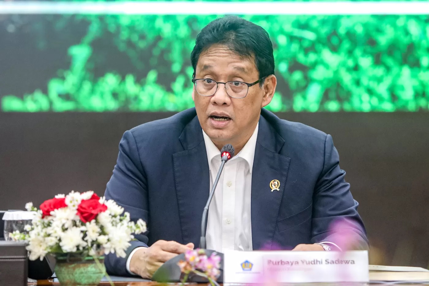 Menteri Keuangan Purbaya Yudhi Sadewa memberikan paparan saat konferensi pers APBN KiTa di Jakarta, Selasa (20/11/2025). (Salman Toyibi/Jawa Pos)
