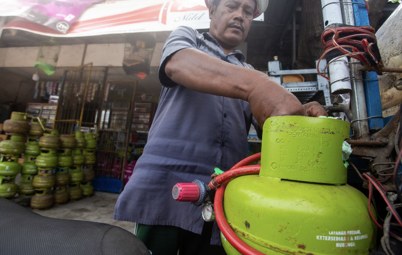 Disdag Kota Mataram memastikan stok elpiji 3 Kg cukup hingga akhir tahun.