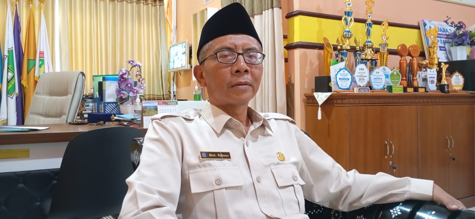 Plt Kepala SMAN 6 Mataram Moh Ridwan