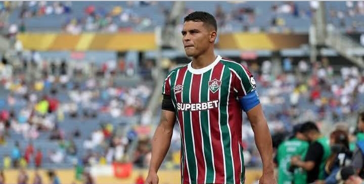 Thiago Silva, yang dirumorkan siap bergabung dengan AC Milan.