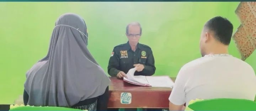 Pengadilan Agama Bima sedang melakukan sidang luar, beberapa hari lalu. (Facebook Pengadilan Agama Bima)