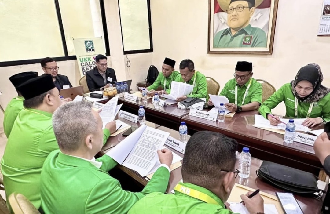 Para calon ketua DPW PKB se-Indonesia mengikuti UKK di kantor DPP PKB, Jakarta. Salah seorang di antaranya calon ketua DPW PKB NTB Akhdiansyah (duduk depan, dua dari kanan).