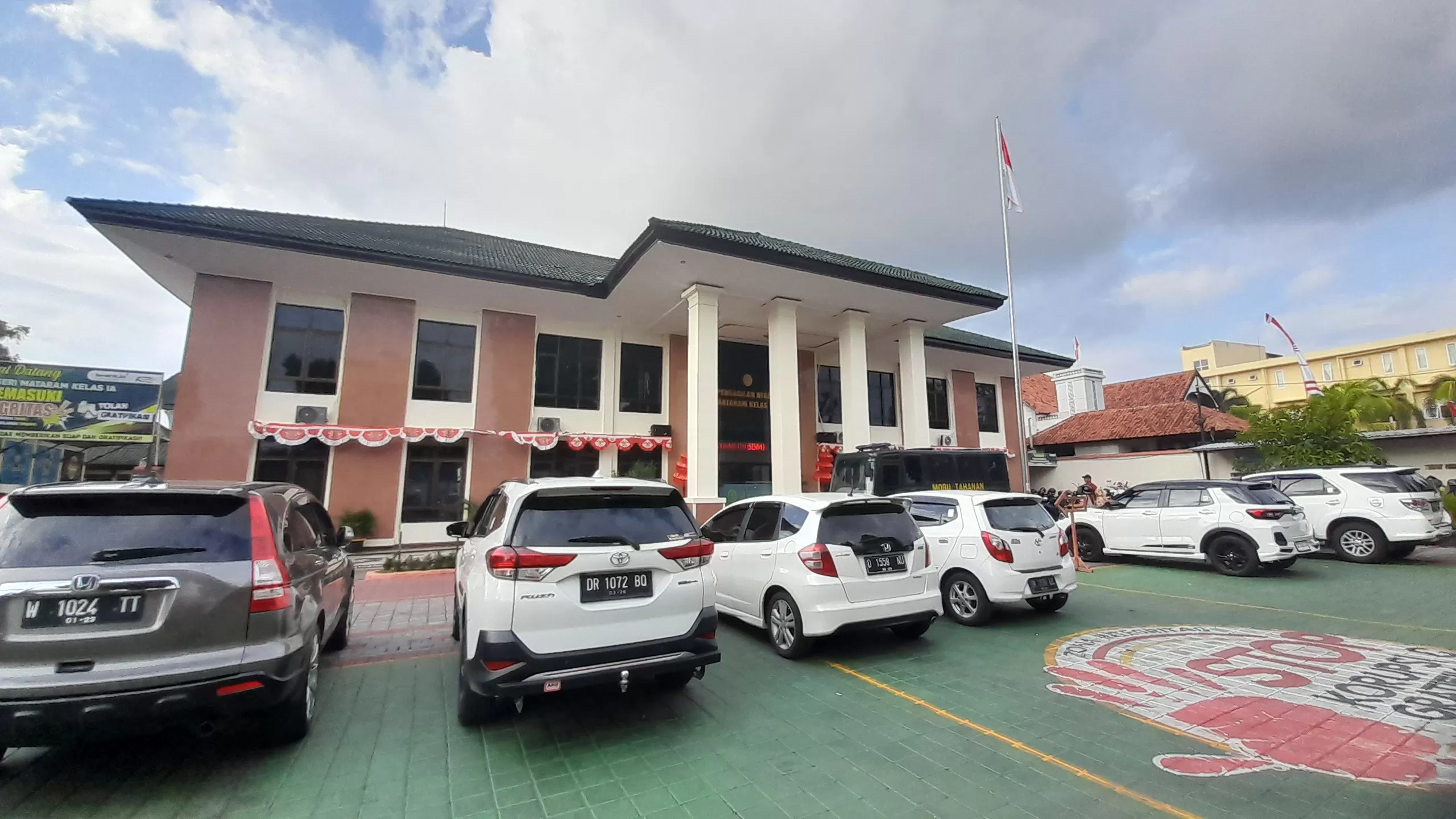 Pengadilan Negeri (PN) Mataram.