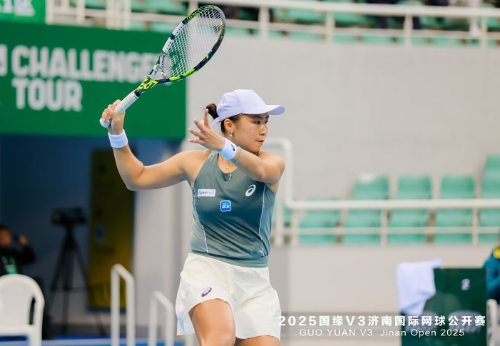 Janice Tjen dan Alexandra Eala debut di ASB Classic Auckland 2026, Venus Williams comeback lewat wild card. Daftar peserta penuh kejutan dan bintang besar.