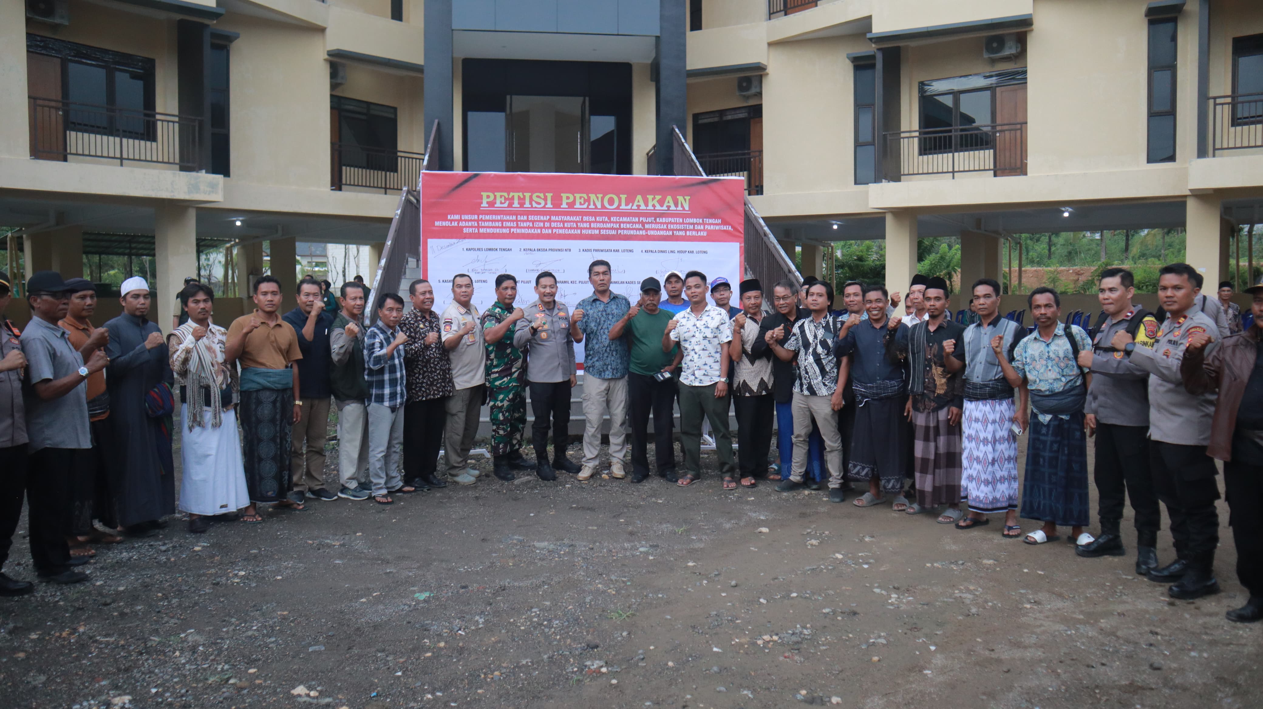 Perkuat komitmen bersama agar kawasan Mandalika tetap aman, bersih, dan lestari, jauh dari aktivitas perusakan lingkungan.