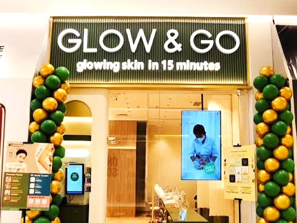 Glowing ala Korea dalam 15 menit, klinik kecantikan Glow & Go kini buka cabang baru di Lombok Epicentrum Mall