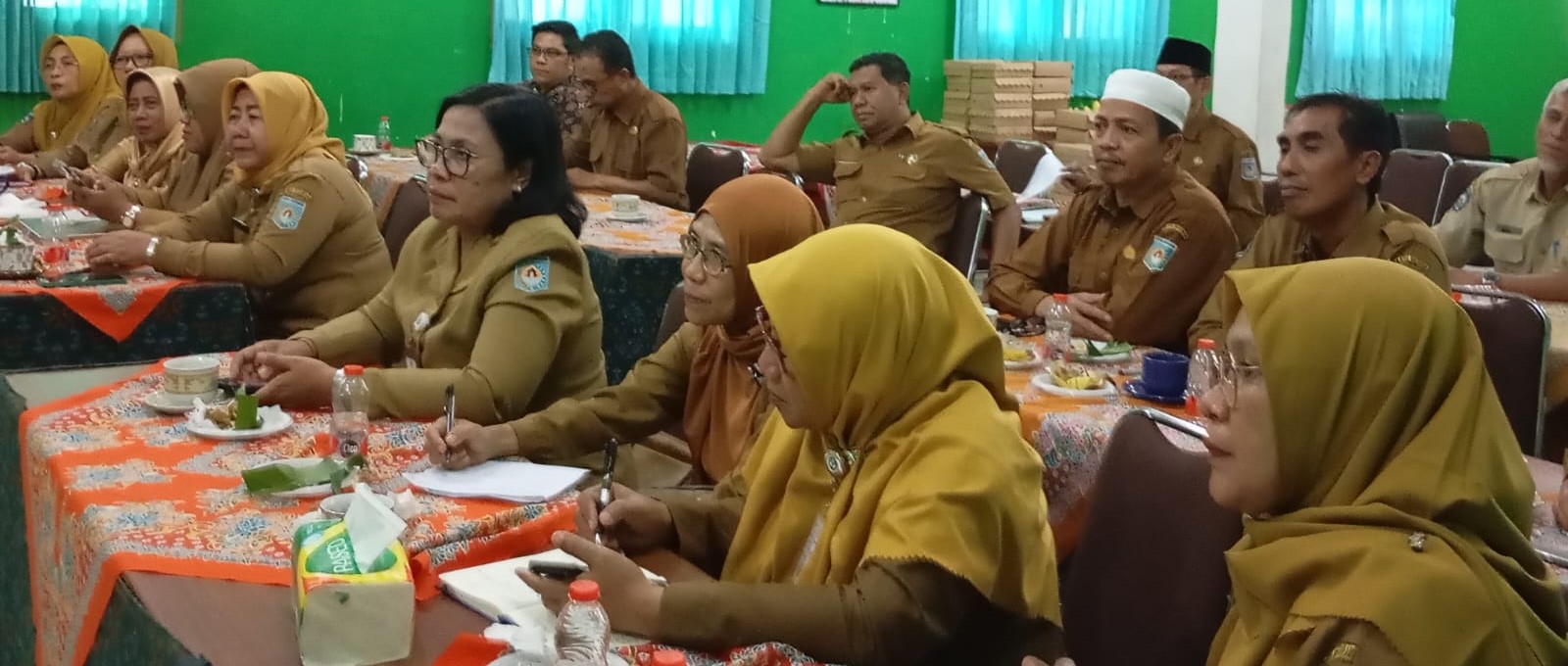 Para kepala sekolah Kota Mataram melakukan rapat konsolidasi di SMPN 1 Mataram, belum lama ini. Tes wawancara Cakasek Mataram masuki tahap Penentuan, 48 guru diuji manajerial.