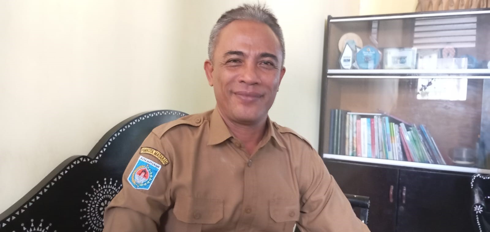 Kepala SMPN 3 Mataram Suherman
