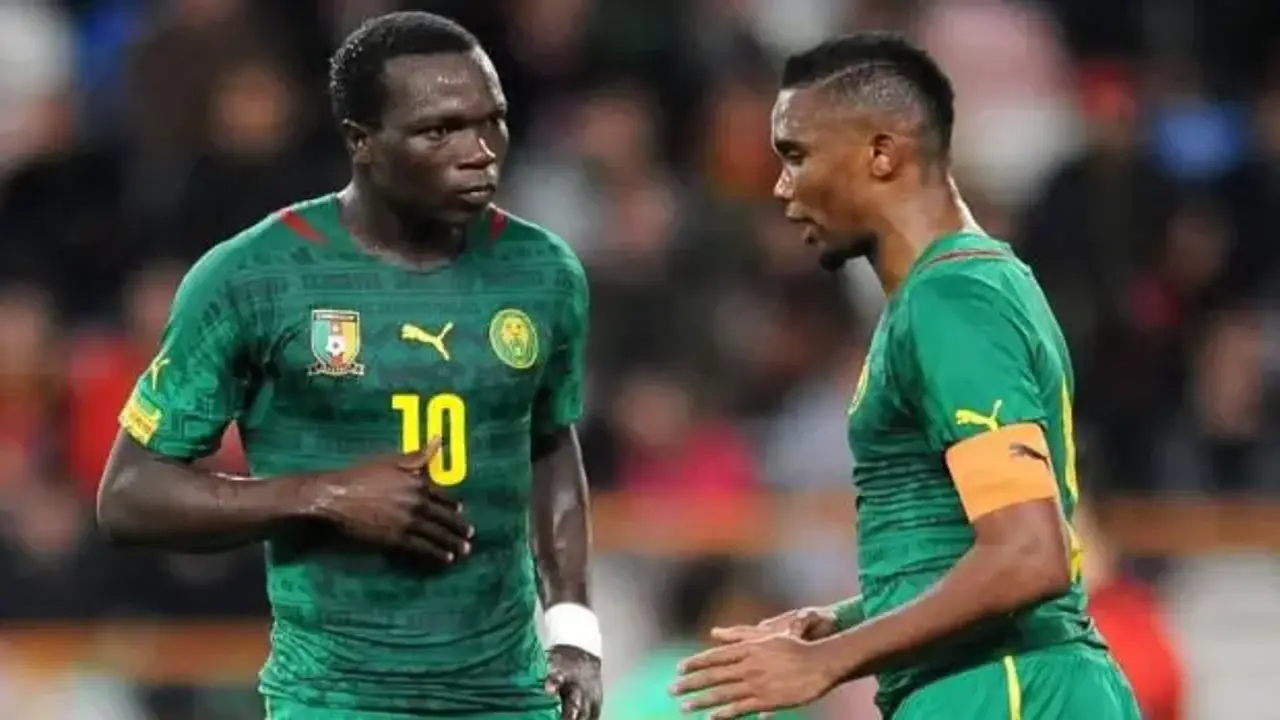 Kontroversi besar di Kamerun: Samuel Eto&rsquo;o diduga singkirkan Vincent Aboubakar agar rekor golnya sebagai top skor timnas tak dipecahkan.
