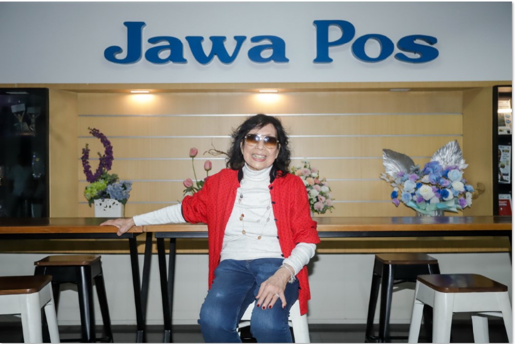 Hian Eng di Kantor Jawa Pos di Graha Pena Surabaya Lantai 4 (2/12).