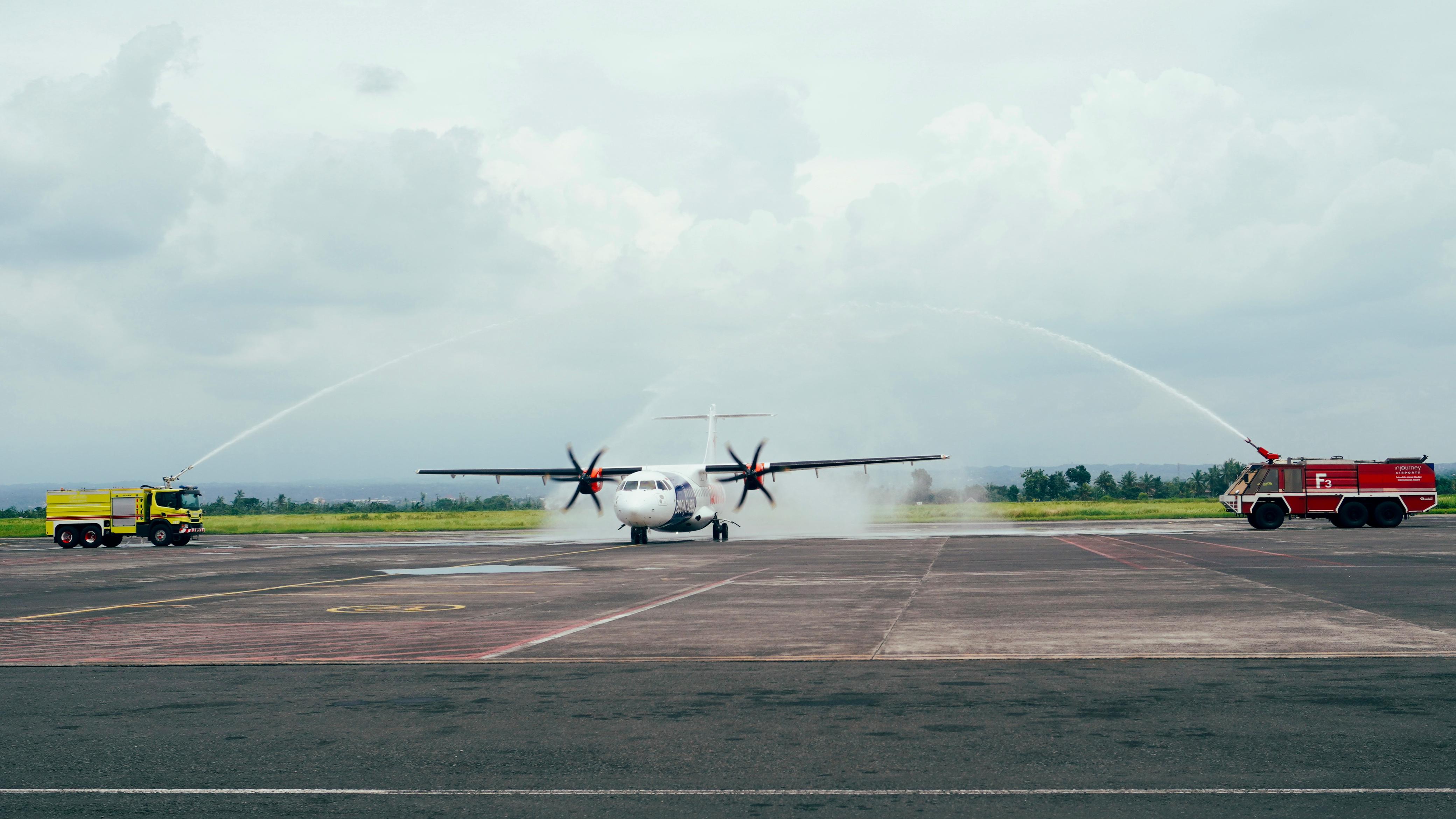 KIAN KOMPETITIF: Maskapai Wings Air saat mendarat di bandara Internasional Zainuddin Abdul Madjid, Lombok Tengah, beberapa waktu lalu.