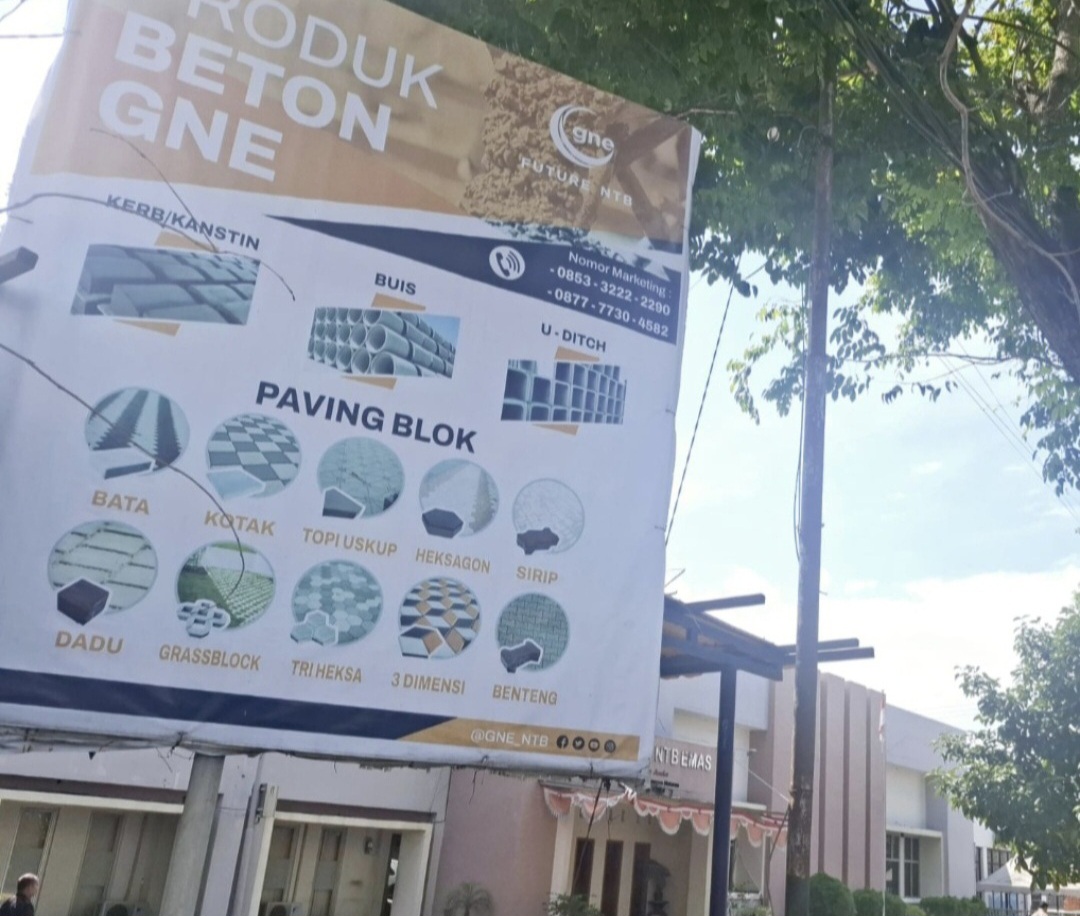 PT GNE menampilkan gambar produk usaha beton depan kantornya di Jalan Selaparang Nomor 60 Mayura, Cakranegara, Kota Mataram. Suntikan modal Rp 8 miliar sudah dipakai bayar utang pajak Rp 5,7 miliar.