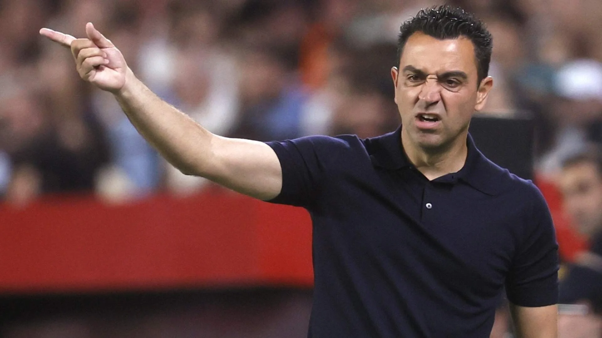 Hasil minor Spurs memicu spekulasi. Tottenham disebut mempertimbangkan Xavi Hern&aacute;ndez sebagai pengganti Thomas Frank menurut media Spanyol.