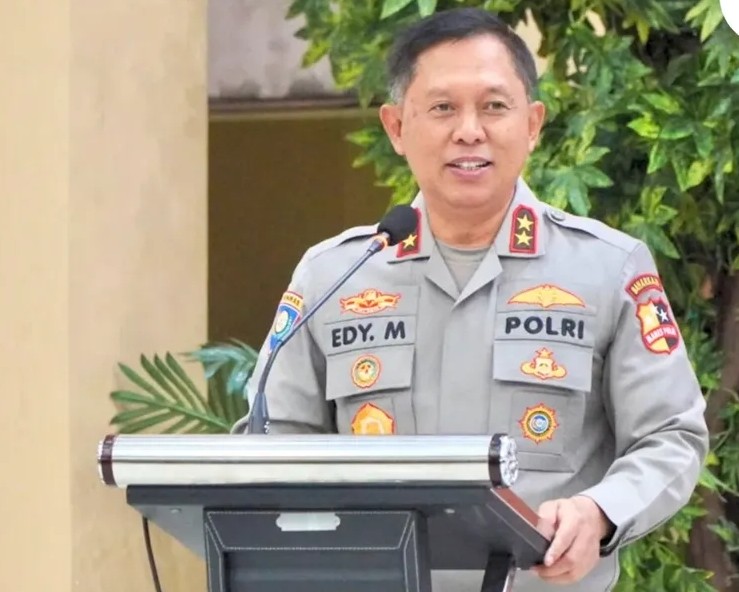 Irjen Pol Edy Murbowo sosok jenderal yang akan memimpin Kapolda NTB menggantikan Irjen Pol Hadi Gunawan.