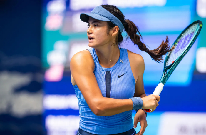 Emma Raducanu dan Barbora Krejcikova masuk daftar peserta Hobart International 2026, ajang pemanasan menuju Australian Open.