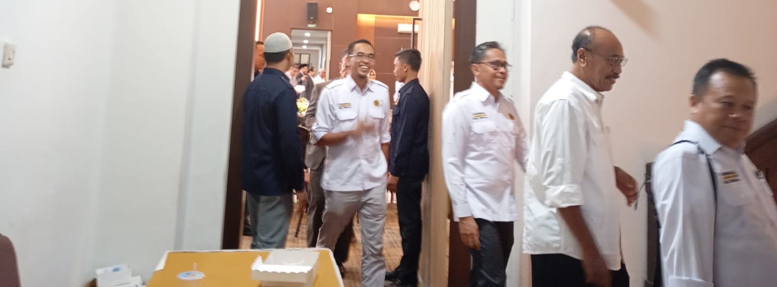 Calon Rektor Unram Prof Muhamad Ali keluar usai pemilihan calon rektor Unram yang diadakan Senat Unram. Calon Rektor Unram menghangat, Prof Ali optimistis andalkan peta jalan 2045.