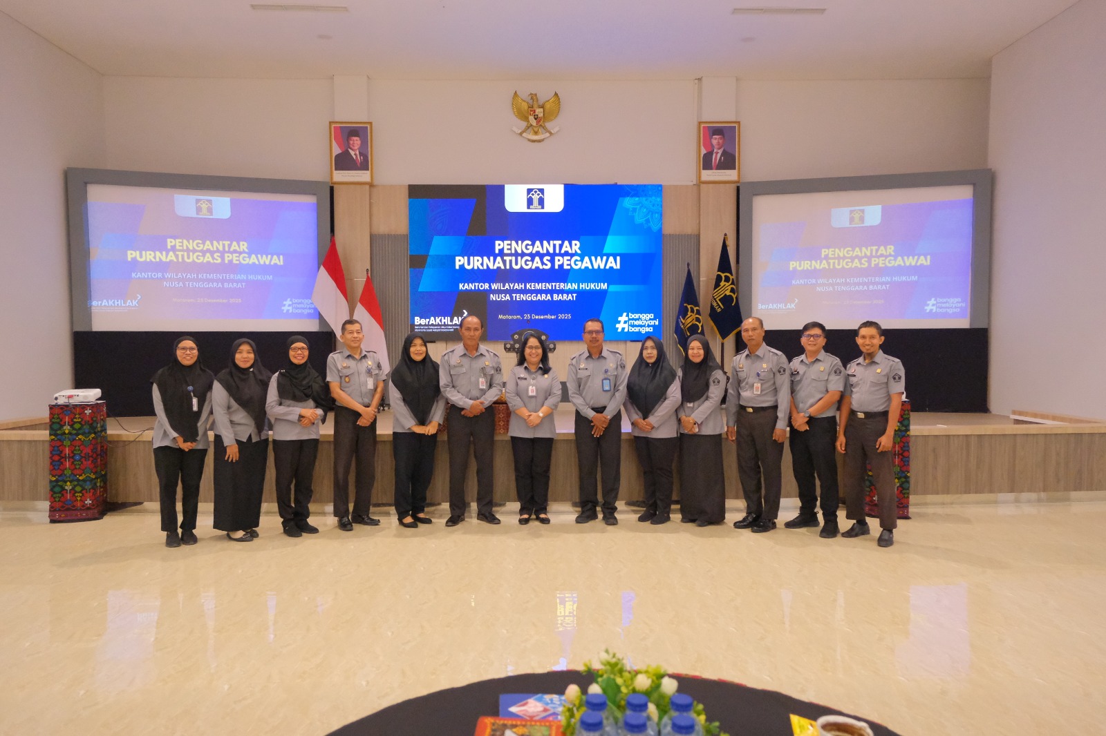 Kanwil Kemenkum NTB gelar acara purnatugas khidmat untuk dua pegawai, Muzhar dan Bambang Mustiko, sebagai bentuk penghormatan atas pengabdian mereka.