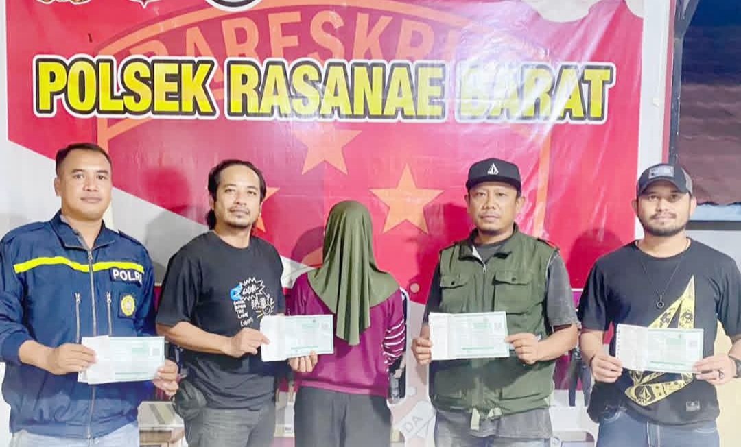 ART berinisial DA diamankan di Polsek Rasanae Barat, Senin (22/12).