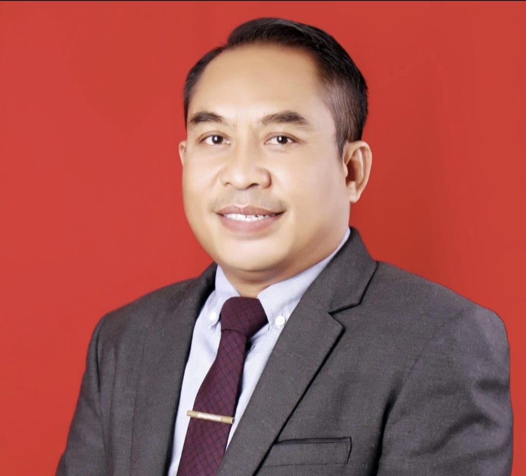 Wakil Ketua Komisi IV DPRD NTB Sudirsah Sujanto menawarkan sejumlah opsi penanganan proyek long segment Lunyuk-Lenangguar, Kabupaten Sumbawa, yang belum tuntas.