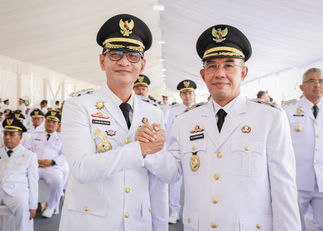 Wali Kota Mataram H Mohan Roliskana dan  Wakil Wali Kota Mataram TGH Mujiburrahman