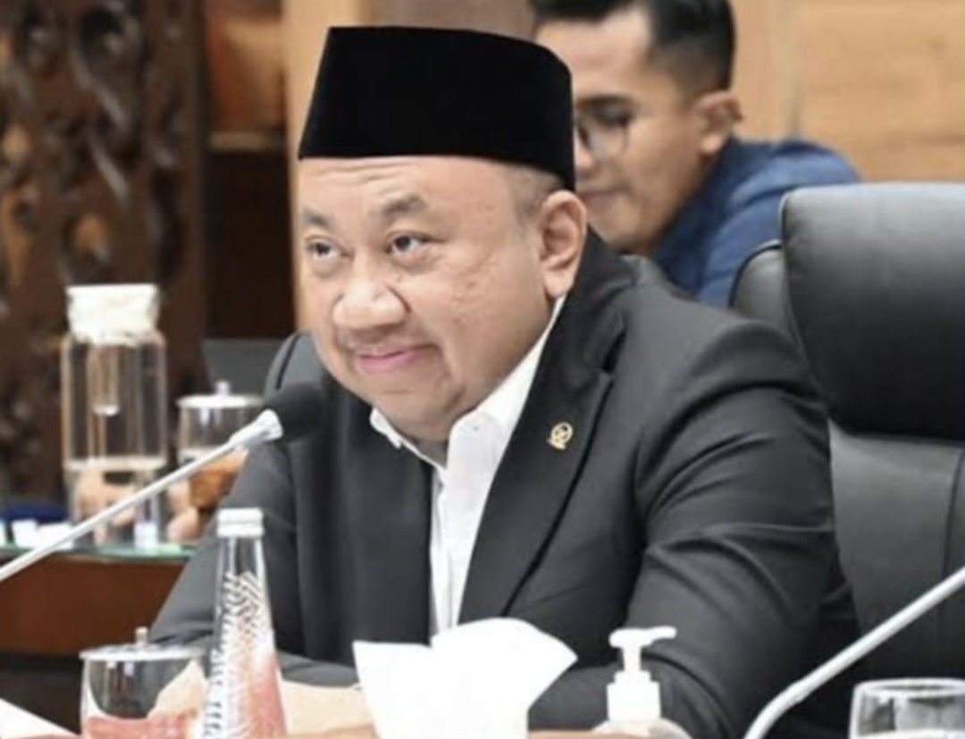 Wakil Ketua Komisi X DPR RI Lalu Hadrian Irfani mendorong pemprov dan pemerintah pusat untuk meningkatkan kualitas pendidikan di NTB.