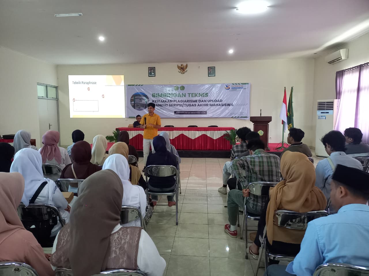 Edukasi plagiarisme dan pemanfaatan repository institusi sebagai basis data informasi ilmiah bagi sivitas akademika, yang digelar UPT Perpustakaan UMMAT