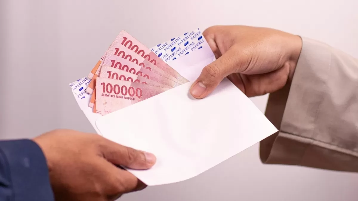 Pemerintah pastikan 5 jenis bansos ini tetap cair di tahun 2026, simak cara cek statusnya.