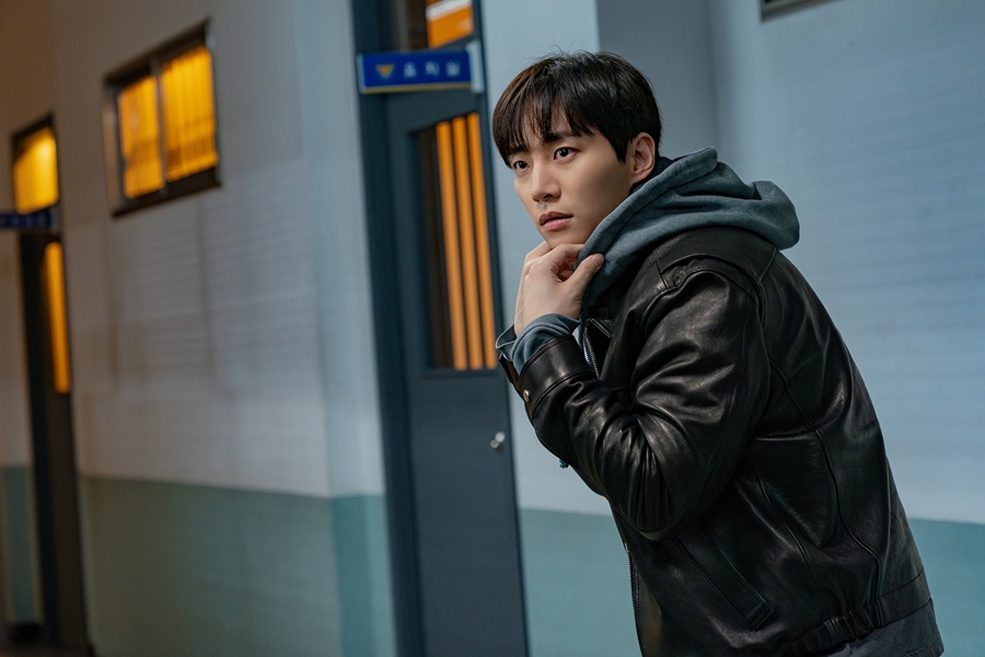 3 alasan wajib menonton serial netflix cashero yang dibintangi lee junho