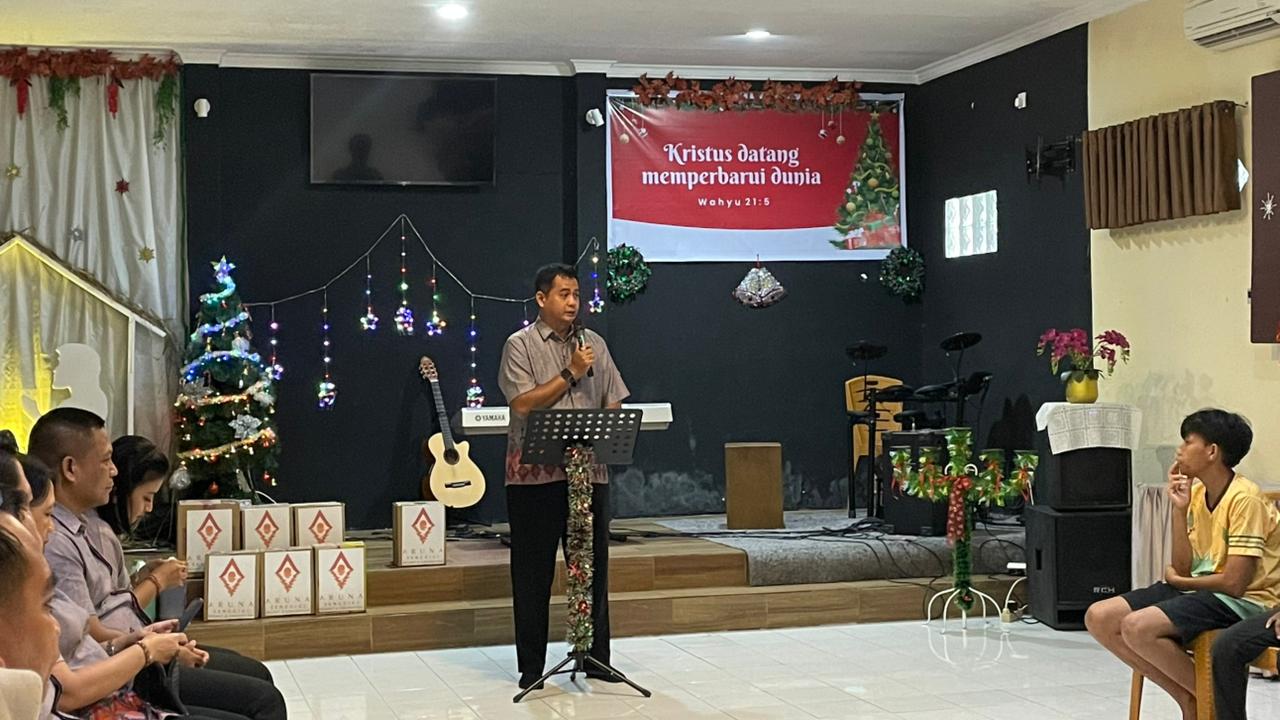 Menebar Kasih Natal, Aruna Senggigi Wujudkan Kepedulian Sosial Melalui Kunjungan ke Panti Asuhan