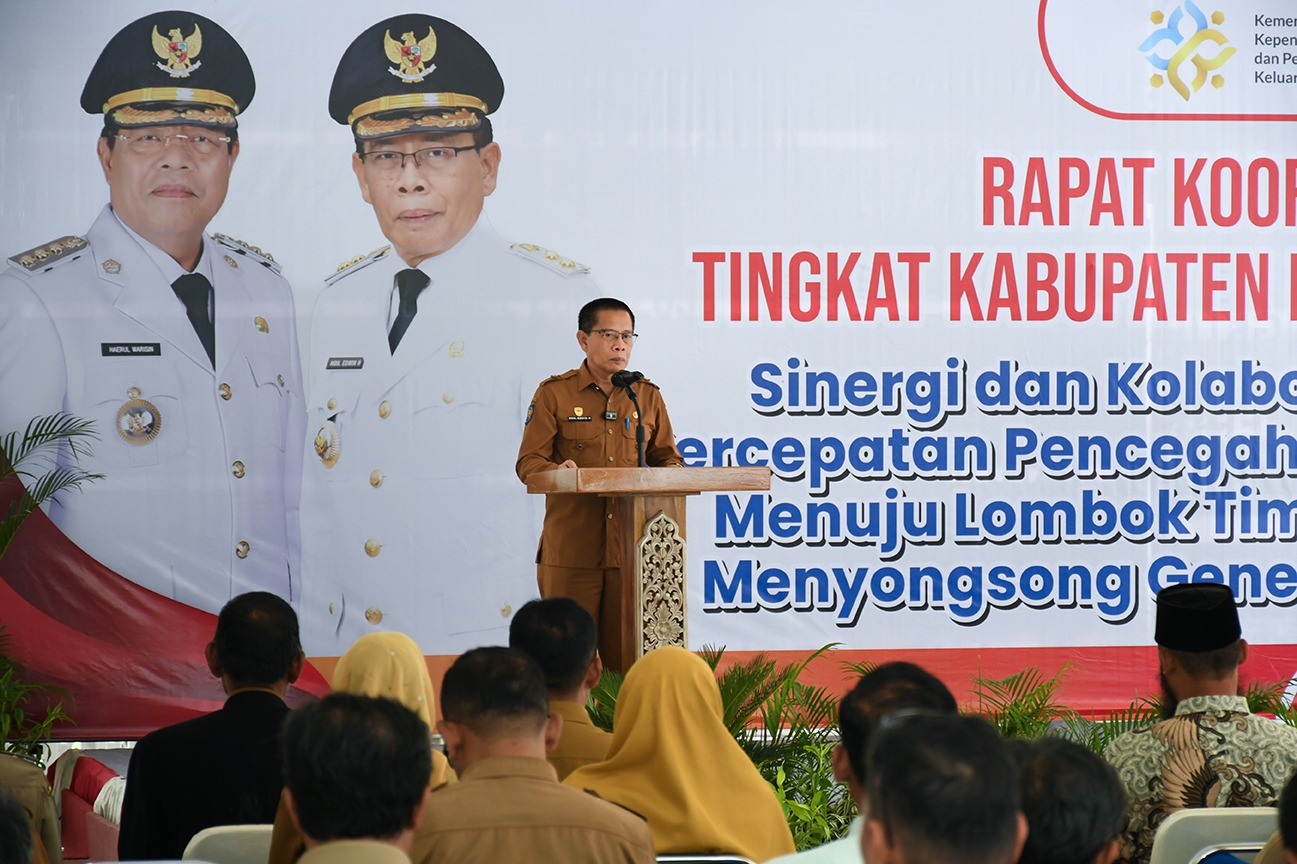 Wabup Lotim Moh Edwin Hadiwijaya saat memberikan arahan pada rapat koordinasi percepatan Penurunan Stunting tingkat Kabupaten