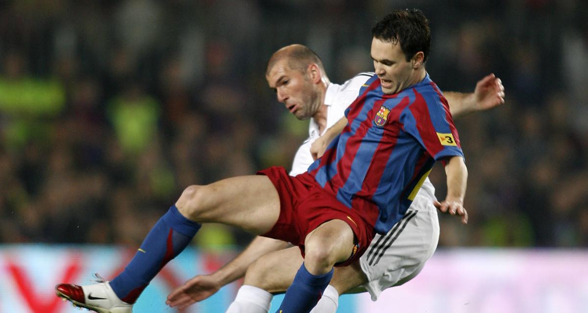 Zinedine Zidane menegaskan Andr&eacute;s Iniesta layak meraih Ballon d&rsquo;Or, terutama usai membawa Spanyol juara Piala Dunia 2010.
