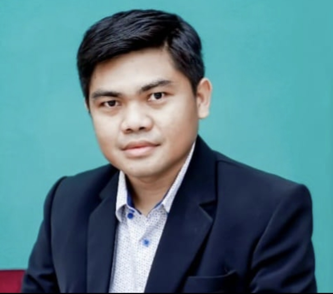 Pengamat politik UIN Mataram Dr Ihsan Hamid mengatakan mekanisme pilkada oleh DPRD bisa menggerus demokrasi lokal.