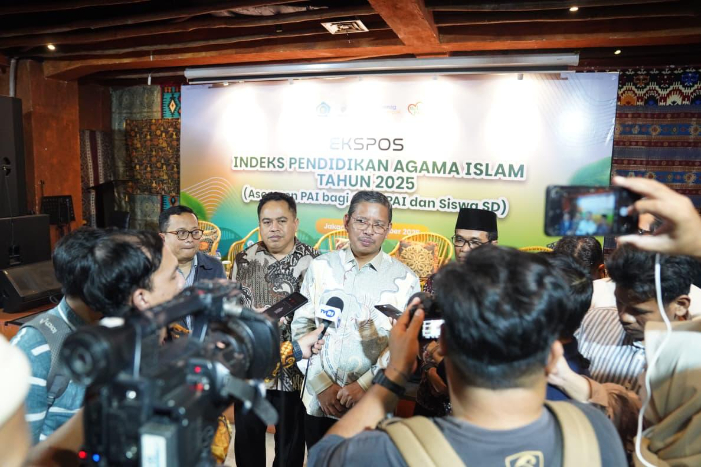Survei Kemenag&ndash;BRIN ungkap pemahaman ajaran dasar agama guru PAI SD masih 62,34. Literasi keagamaan jadi sorotan nasional.