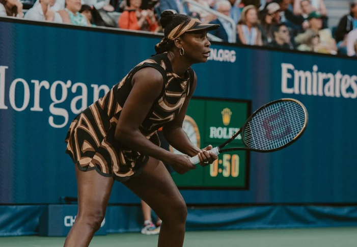Venus Williams resmi tampil di Australian Open 2026 usai menerima wild card. Legenda 45 tahun ini kembali ke Melbourne Park setelah absen lama.