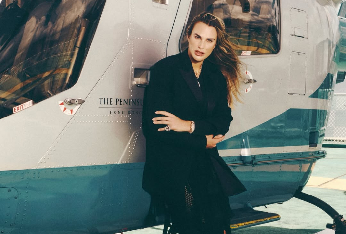 Aryna Sabalenka tampil sebagai sampul Tatler Asia Januari 2026, memadukan gaya dan kekuatan sebagai petenis peringkat 1 dunia WTA.