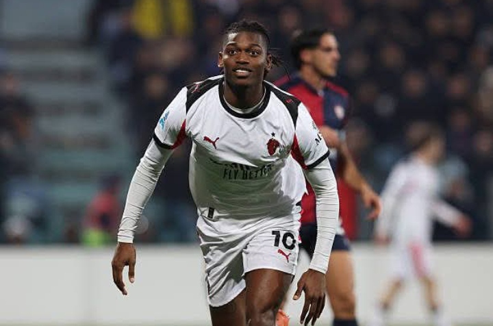 Striker AC Milan Rafael Leao.
