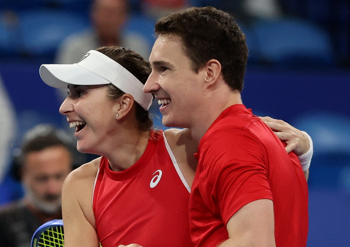 Belinda Bencic bersinar di Perth, membawa Swiss melaju ke perempat final United Cup usai menyingkirkan Italia.
