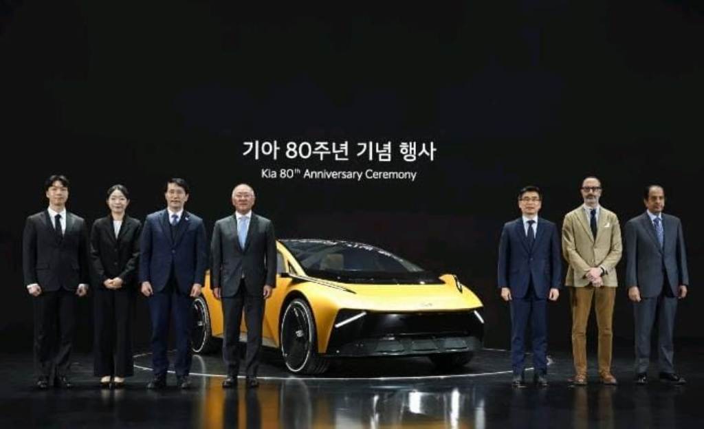 Merayakan hari jadinya yang ke-80 pada 5 Januari 2026, Kia menggelar seremoni megah di Kia Vision Square, Korea Selatan, untuk mengenang warisan panjang sekaligus memantapkan visi mobilitas masa depan