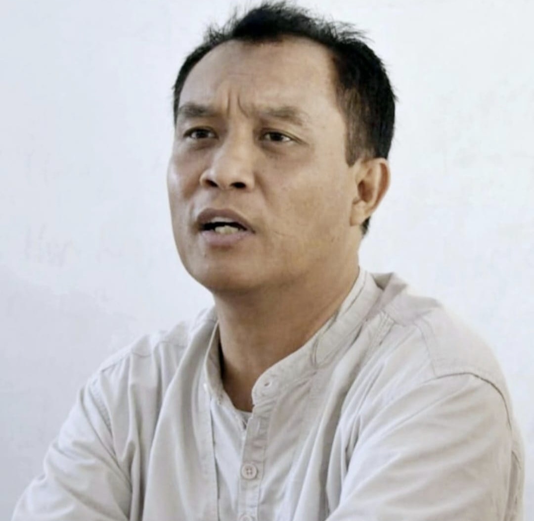Anggota DPRD NTB Made Slamet mempertanyakan nasib 11 pejabat eselon II yang non job sebagai dampak pemberlakukan SOTK baru.