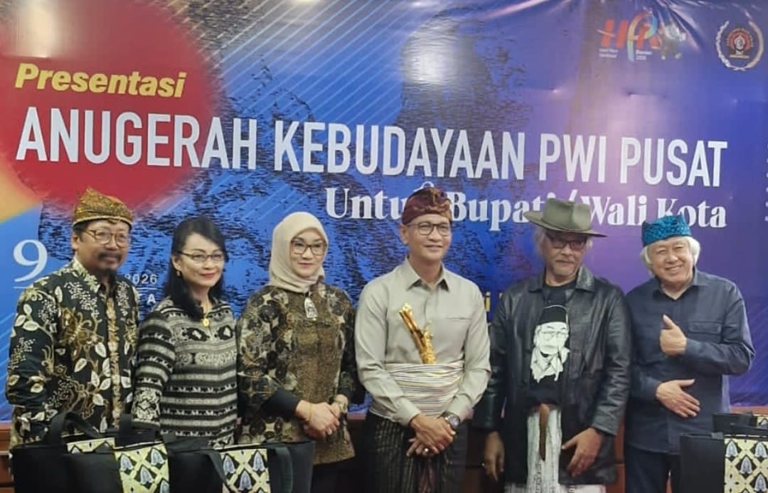 Wali Kota Mataram, H. Mohan Roliskana, resmi ditetapkan sebagai penerima Anugerah Kebudayaan Persatuan Wartawan Indonesia (PWI) Tahun 2026.