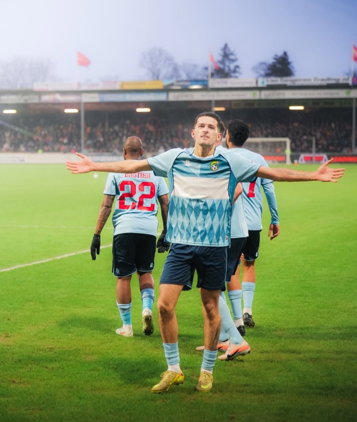 Justin Hubner usai mencetak gol penyelamat ke gawang Go Ahead Eagles. (ig: Fortuna Sittard)