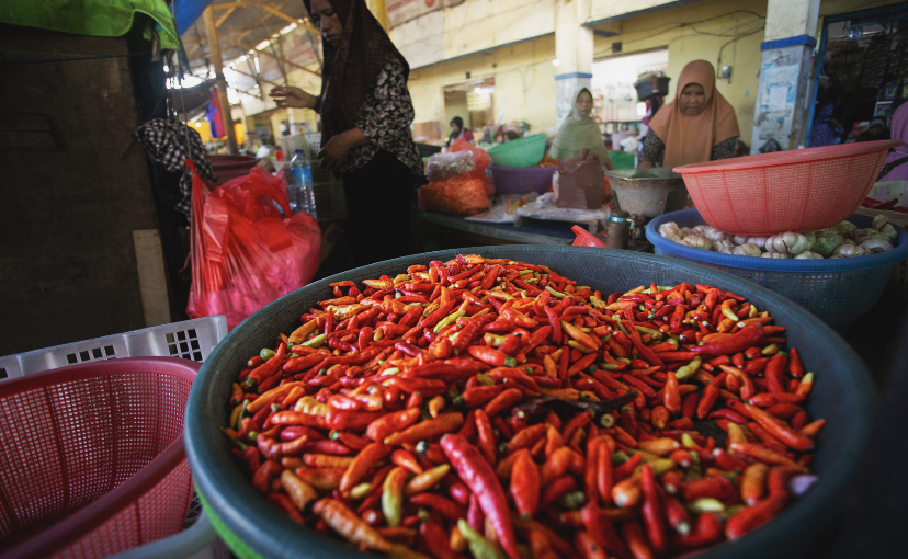 Harga bahan pokok di mataram fluktuatif jelang ramadhan