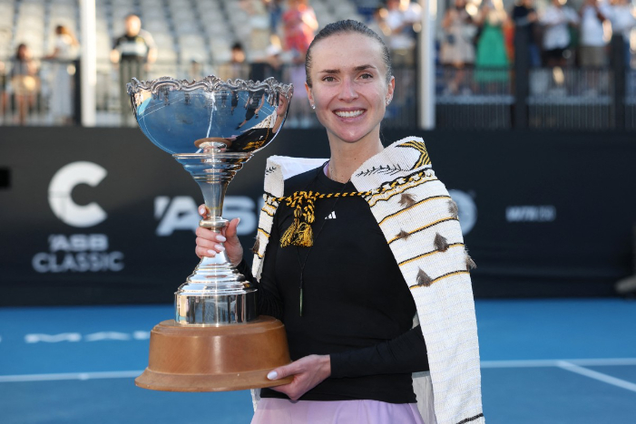 Elina Svitolina juara ASB Classic Auckland, menyamai prestasi suaminya Gael Monfils dan membuka musim WTA dengan kisah spesial.