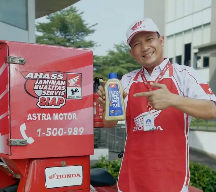 Perawatan sederhana setelah kehujanan menjadi kunci agar motor Honda tetap awet, aman, dan nyaman digunakan.