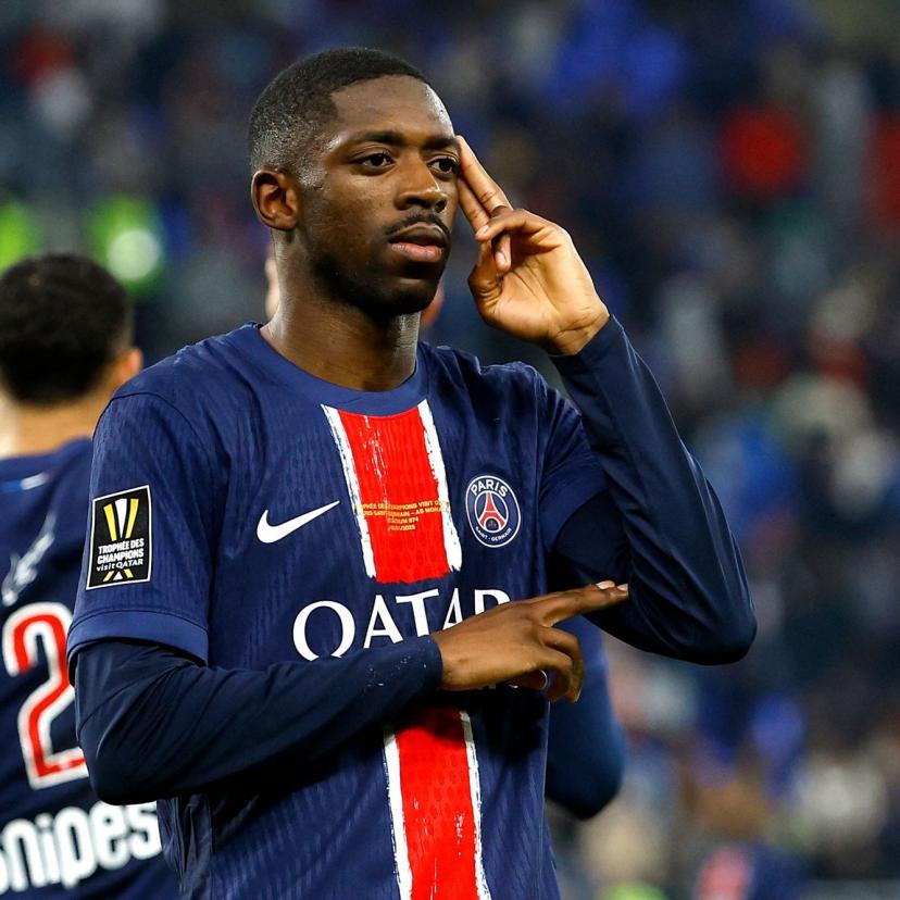 Ousmane Demb&eacute;l&eacute; menolak perpanjangan kontrak PSG dan meminta gaji hampir dua kali lipat setelah musim terbaiknya di Paris.