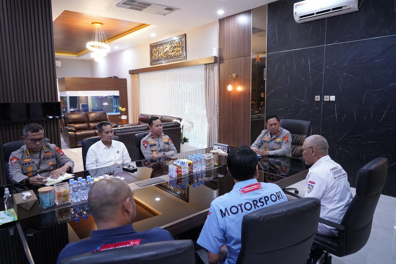 Kapolda NTB Irjen Pol. Edy Murbowo saat menerima audiensi jajaran direksi Mandalika Grand Prix Association (MGPA), Kamis (8/1).