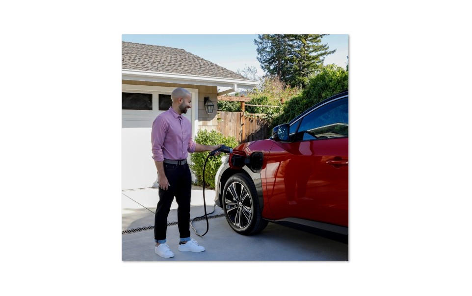 MAKIN SINGKAT: ChargePoint berencana meluncurkan stasiun pengisian baru bernama ChargePoint Express Grid pada paruh kedua tahun ini.