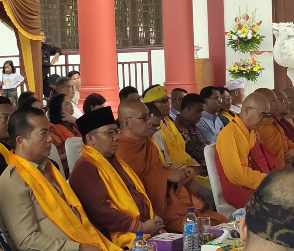 KERUKUNAN: Gubernur NTB dan Bupati KLU menghadiri sebuah kegiatan keagamaan, belum lama ini