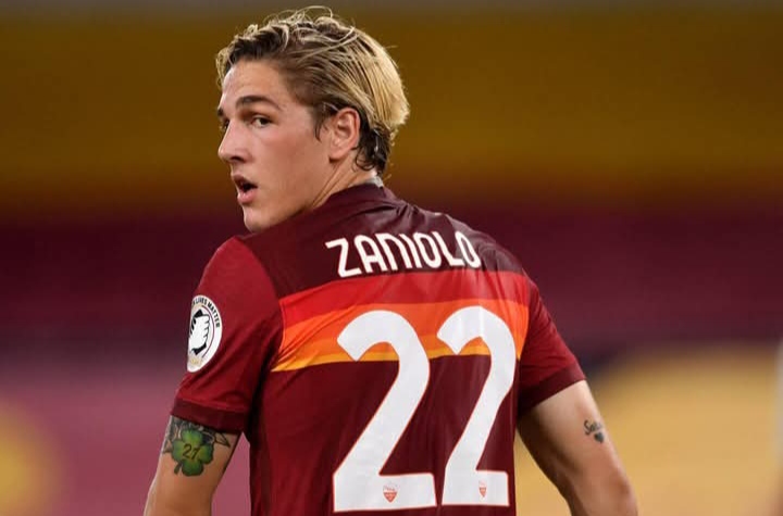 Penyerang Udinese Nicolo Zaniolo menyulut api bursa transfer, di kabarkan saat ini ada persaingan antara Napoli dan juga AC Milan.